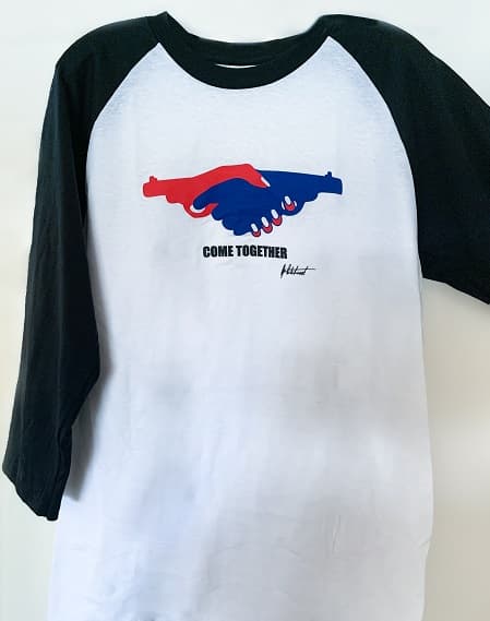 Long sleeve printed shirt cotton / poly blend
$40.00 plus Shipping & Handling
(Sale price: $30.00 plus Shipping & Handling